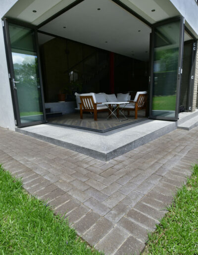 Vantell Graphite Paver